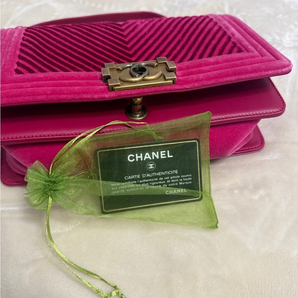 Rare Find Chanel Pink Boy Quilted Bag - Picture 9 of 9